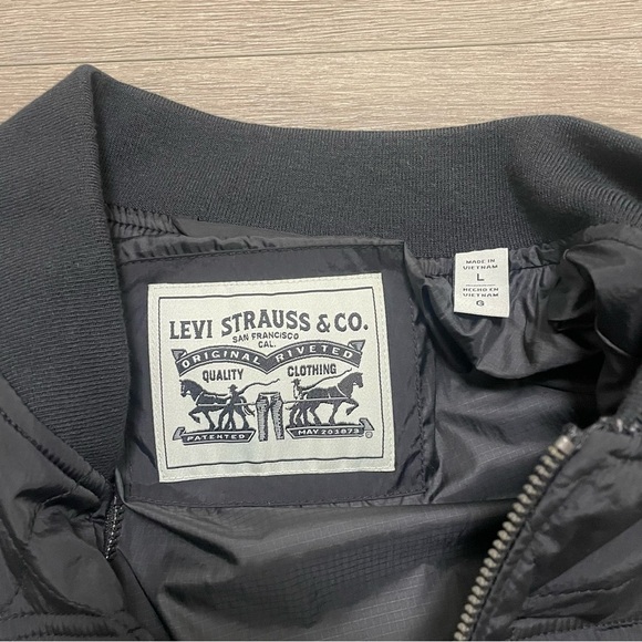 LEVI'S Mens Diamond Quilted Nylon Bomber Jacket Black Size LARGE NEW $150 - Picture 5 of 9